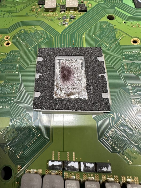 Altes oxidiertes Flüssigmetall 2